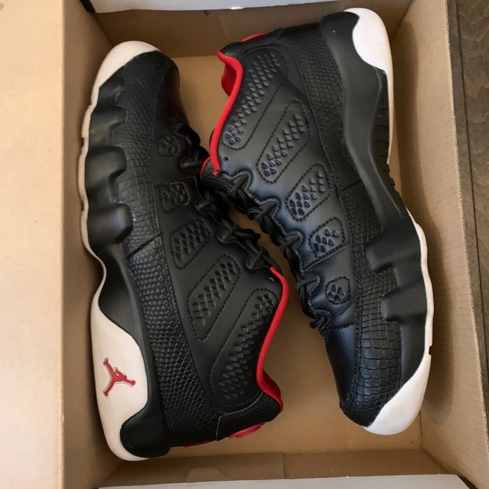 Jordan 9 lows - 6y
